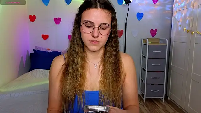 Snapshot of sophia_euphoriaa chatting on 02/06/26, 08:54 sophia euphoriaa online show from 02/06/26, 08:54