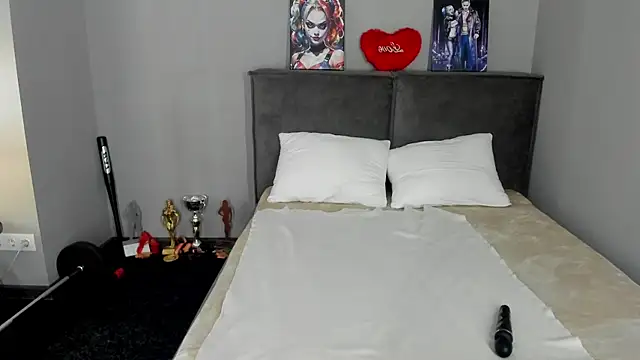 MuscleXXXBarbie online show from 04/12/26, 04:27