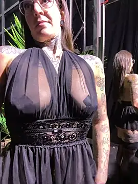 BrownieyQueen online show from 09/28/25, 09:27