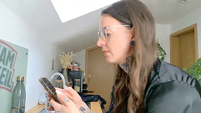 BrownieyQueen online show from 03/10/25, 09:34