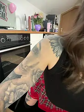 BrownieyQueen online show from 02/18/26, 09:06