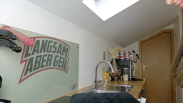 BrownieyQueen online show from 10/01/25, 05:45