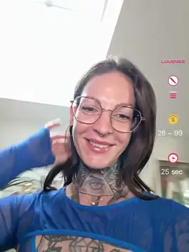 BrownieyQueen online show from 05/18/26, 04:45