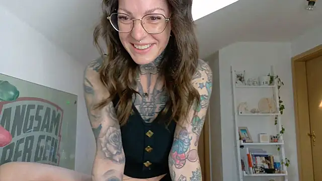 BrownieyQueen online show from 03/24/26, 06:24