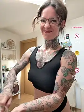 BrownieyQueen online show from 05/24/26, 06:13