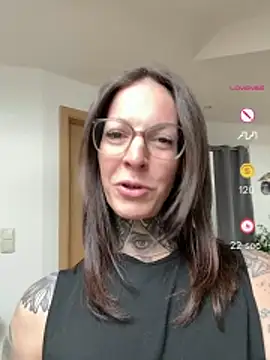 BrownieyQueen online show from 05/20/26, 07:49