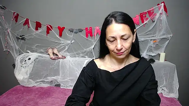 LiluGrants online show from 10/26/25, 07:14