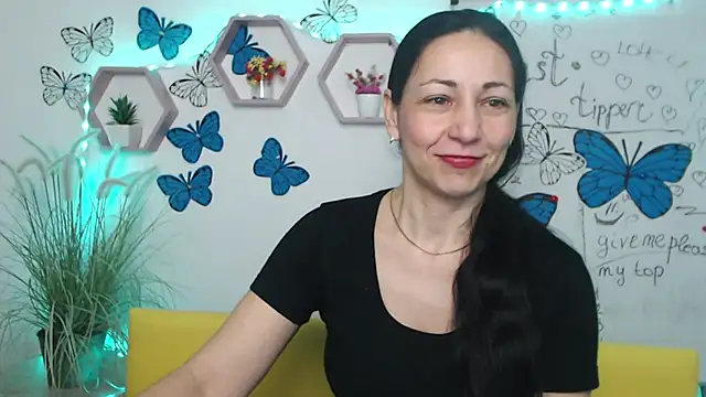Snapshot of LiluGrants chatting on 03/19/25, 07:06 LiluGrants online show from 03/19/25, 07:06