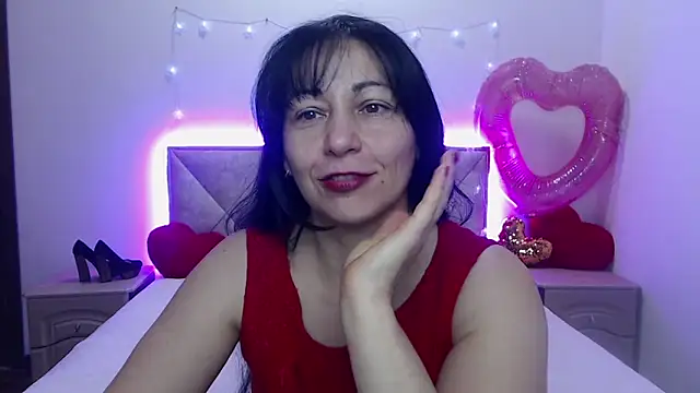 Snapshot of LiluGrants chatting on 02/14/26, 07:14 LiluGrants online show from 02/14/26, 07:14