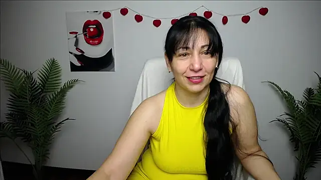 Snapshot of LiluGrants chatting on 02/19/26, 07:22 LiluGrants online show from 02/19/26, 07:22