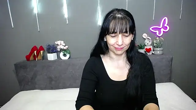 Snapshot of LiluGrants chatting on 04/14/26, 06:13 LiluGrants online show from 04/14/26, 06:13