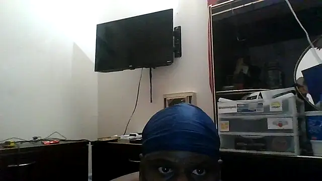 Snapshot of HBYAM chatting on 09/10/25, 11:31 HBYAM online show from 09/10/25, 11:31