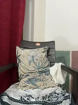 Hot budddy online show from 04/12/26, 05:49