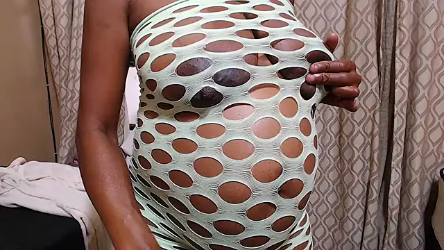 Snapshot of ManEaterxx29 chatting on 10/19/25, 03:15 ManEaterxx29 online show from 10/19/25, 03:15