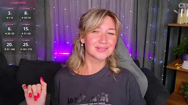 Snapshot of MilaBott chatting on 06/08/26, 07:36 MilaBott online show from 06/08/26, 07:36