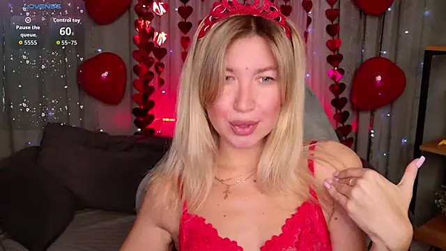 Snapshot of MilaBott chatting on 02/06/26, 07:43 MilaBott online show from 02/06/26, 07:43