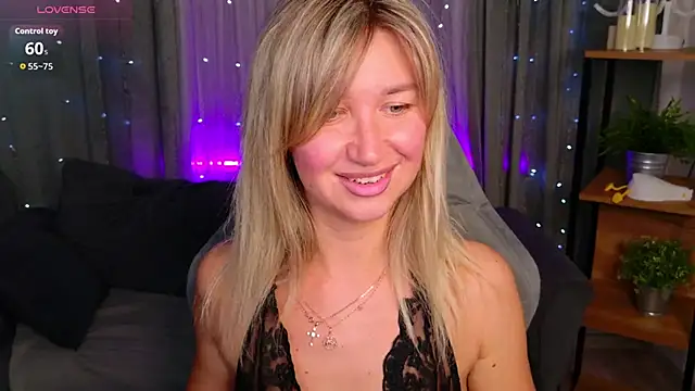 Snapshot of MilaBott chatting on 06/10/26, 07:37 MilaBott online show from 06/10/26, 07:37