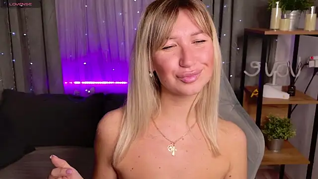 MilaBott online show from 09/12/25, 08:19