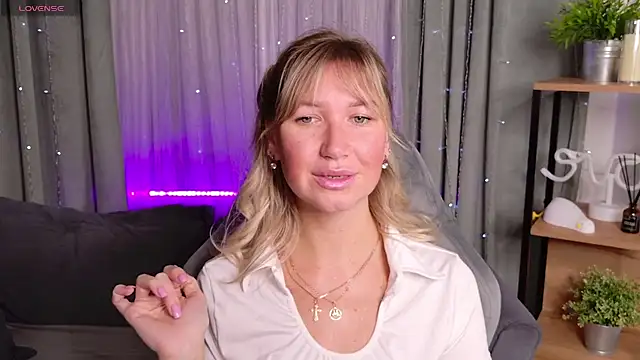 MilaBott online show from 09/13/25, 08:20