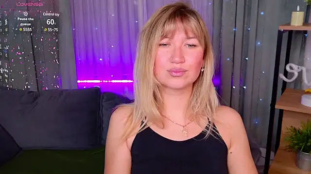 MilaBott online show from 03/18/25, 06:17