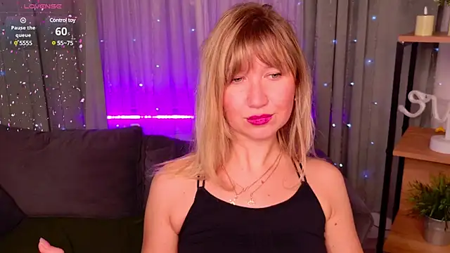 MilaBott online show from 03/18/25, 09:21