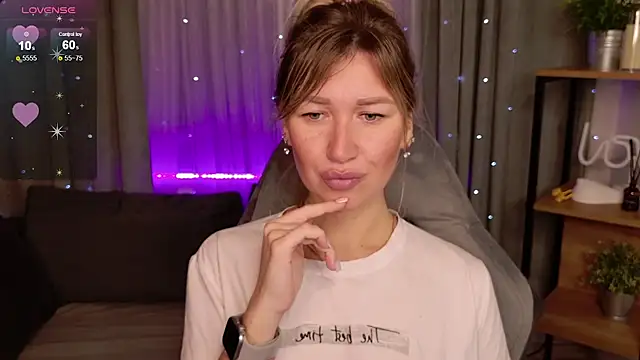 MilaBott online show from 10/07/25, 08:21