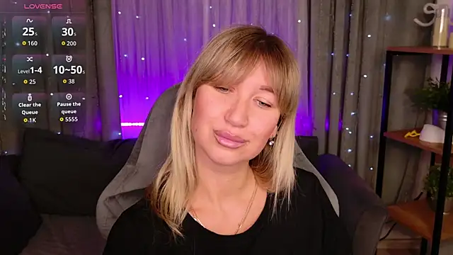 MilaBott online show from 03/10/26, 07:07