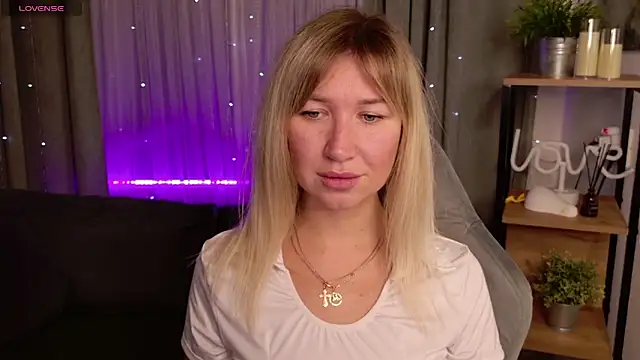 MilaBott online show from 09/26/25, 08:49