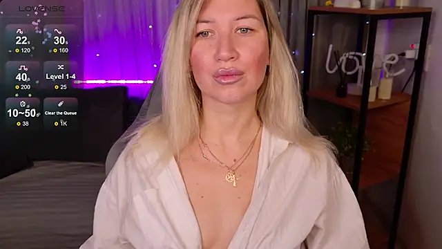 MilaBott online show from 11/11/25, 08:14