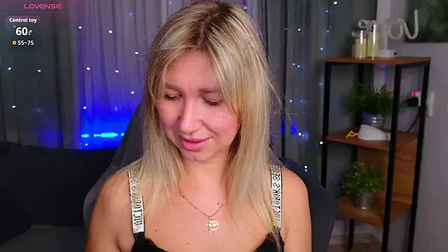 Snapshot of MilaBott chatting on 06/22/26, 07:22 MilaBott online show from 06/22/26, 07:22