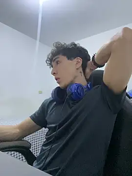 gojo satoru 18 online show from 03/02/26, 05:08