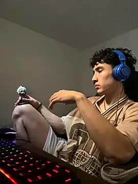 gojo satoru 18 online show from 11/03/25, 03:37