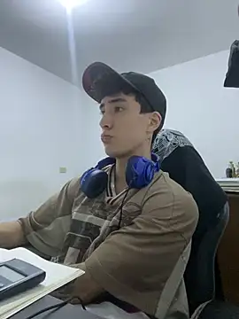 gojo satoru 18 online show from 02/24/26, 02:56