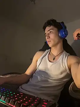 gojo satoru 18 online show from 12/05/25, 03:38