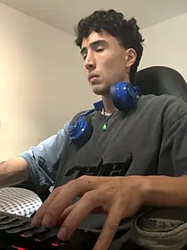 gojo satoru 18 online show from 10/25/25, 06:08