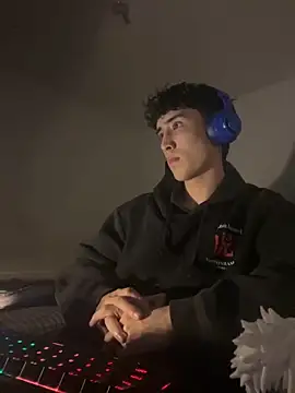 gojo satoru 18 online show from 11/08/25, 05:44