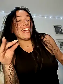 Snapshot of helena_smith chatting on 03/03/25, 04:32 helena smith online show from 03/03/25, 04:32