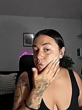 helena smith online show from 10/23/25, 02:54