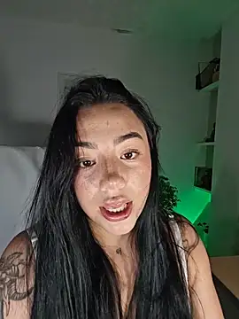 helena smith online show from 03/16/26, 03:58