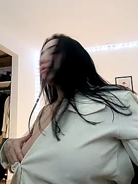 Snapshot of helena_smith chatting on 02/14/25, 04:04 helena smith online show from 02/14/25, 04:04