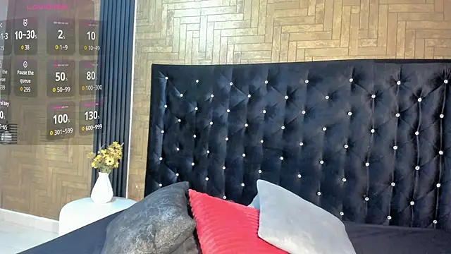 Laross25 online show from 03/11/26, 07:52