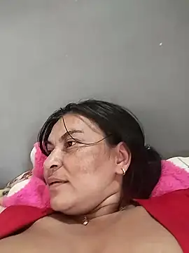 Snapshot of Horny-Mommy-Dirty chatting on 09/21/25, 04:01 Horny-Mommy-Dirty online show from 09/21/25, 04:01