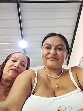 Horny-Mommy-Dirty online show from 04/19/26, 02:29