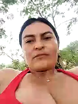 Snapshot of Horny-Mommy-Dirty chatting on 03/21/25, 07:35 Horny-Mommy-Dirty online show from 03/21/25, 07:35