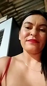 Snapshot of Horny-Mommy-Dirty chatting on 03/18/25, 03:12 Horny-Mommy-Dirty online show from 03/18/25, 03:12