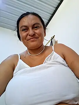 Horny-Mommy-Dirty online show from 04/05/26, 03:40