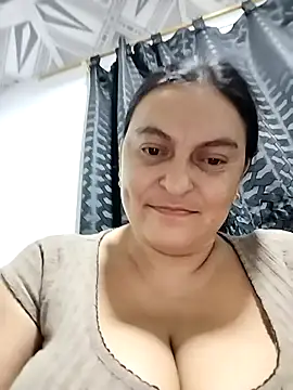 Horny-Mommy-Dirty online show from 10/31/25, 02:52