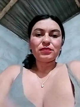 Snapshot of Horny-Mommy-Dirty chatting on 03/19/25, 03:20 Horny-Mommy-Dirty online show from 03/19/25, 03:20