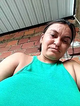 Snapshot of Horny-Mommy-Dirty chatting on 09/18/25, 01:25 Horny-Mommy-Dirty online show from 09/18/25, 01:25