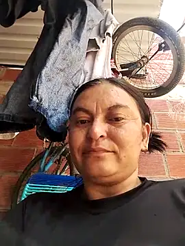 Horny-Mommy-Dirty online show from 10/29/25, 04:06